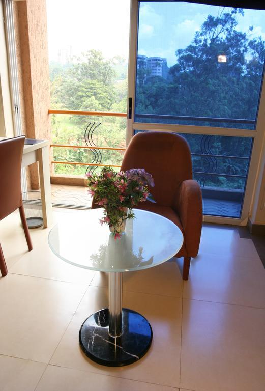 Metropole Hotel Kampala Ruang foto