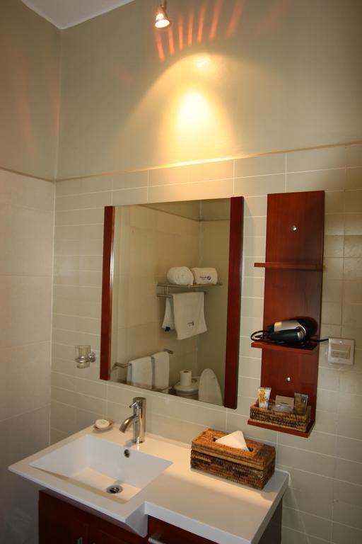 Metropole Hotel Kampala Ruang foto
